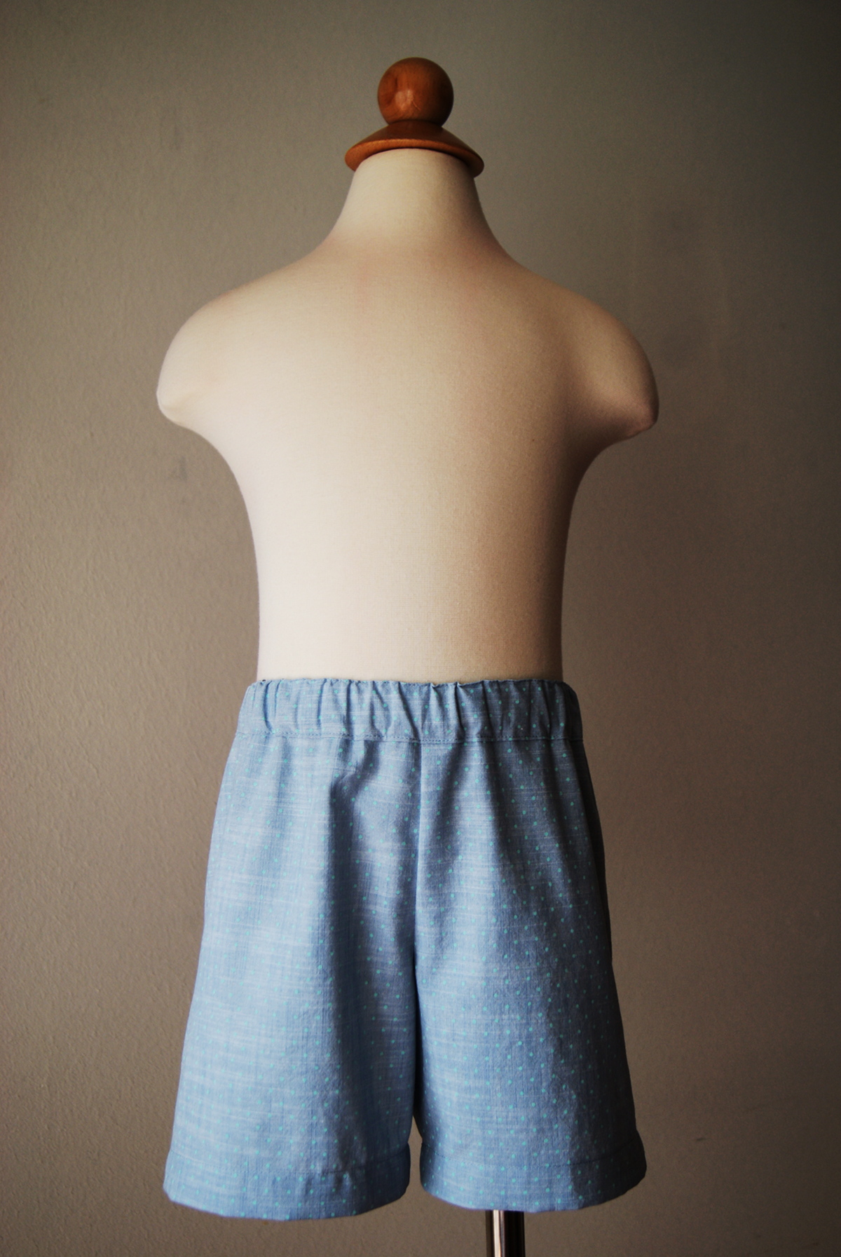 How to cut and sew a short/ elastic waist band short/ beginners